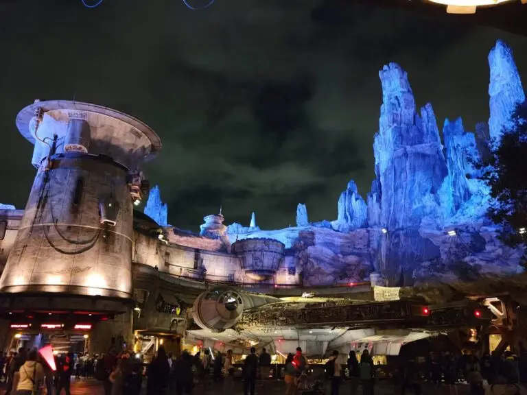 Star Wars Land at night