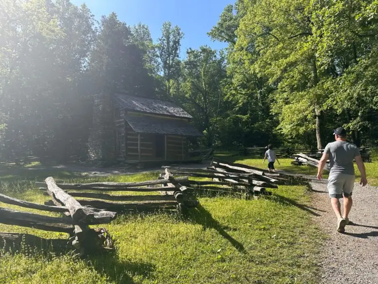 cades-cove-cabin