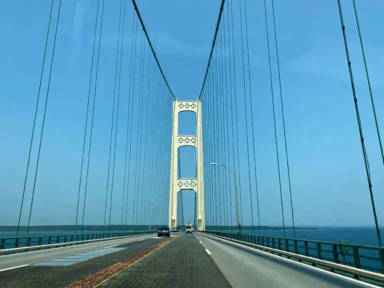 Dirving across the Mackinac bridge