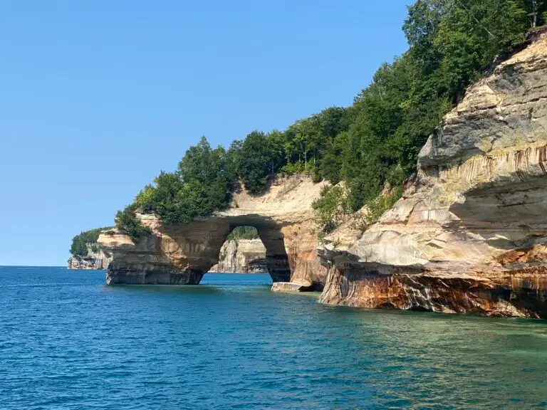 PIctured Rocks Cruise