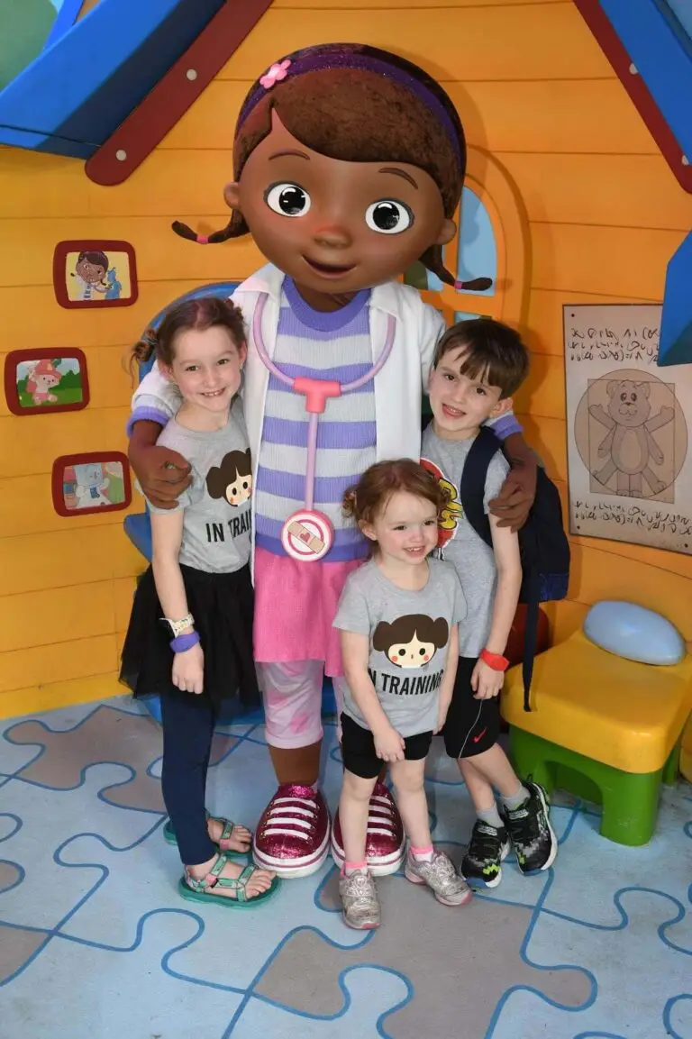 You can meet Disney Jr. friends!