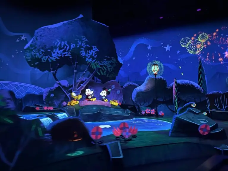 Mickey & Minnie's Runaway Railroad