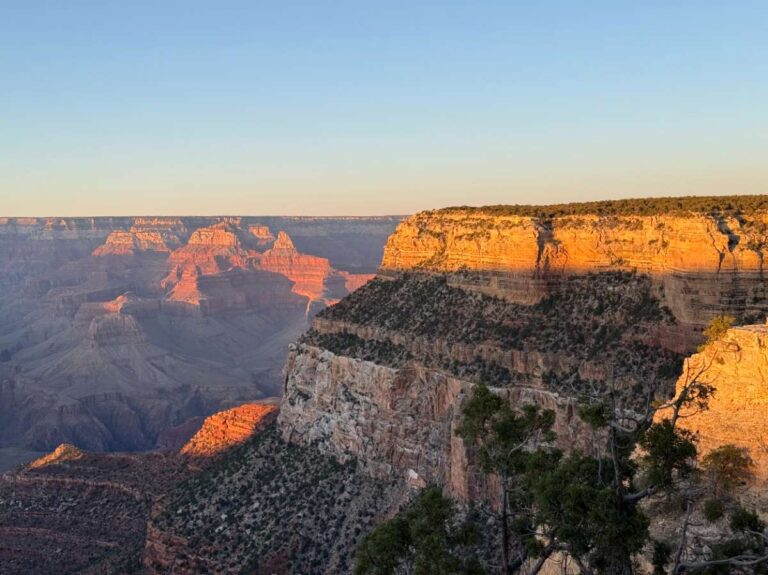 View of Grand Canyon from the rim trail at sunset